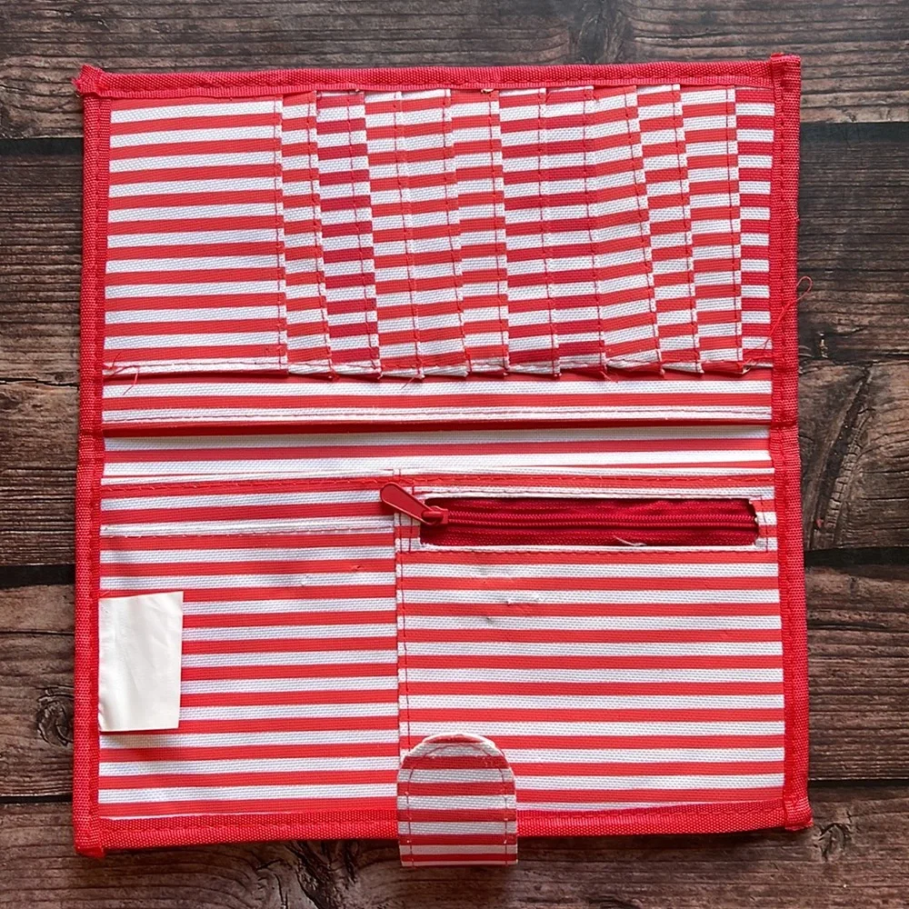 SANRIO | Hello Kitty striped wallet / document holder - Picture 6 of 8